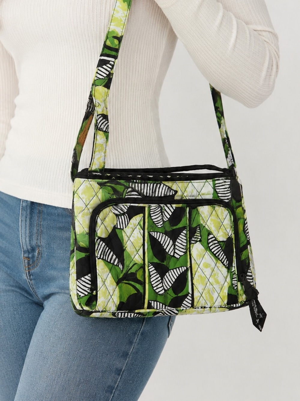 Vera Bradley Green Floral Quilted Crossbody Shoulder Bag Organizer Zip Purse